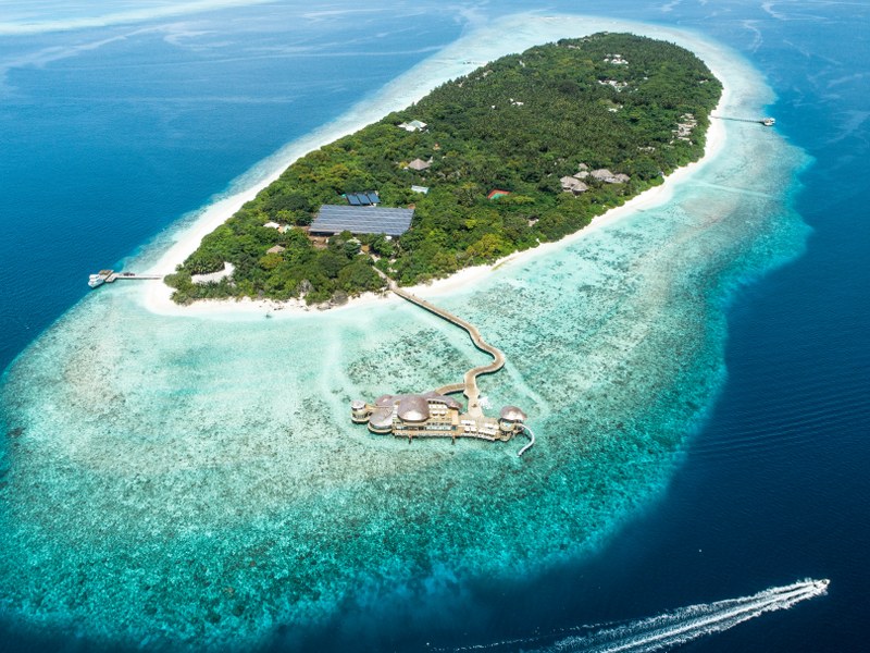 Soneva Fushi ให้คุณสัมผัสประสบการณ์การติดเกาะส่วนตัว ครอบครอง ได้ทั้งเกาะ ใน ราคาเริ่มต้น 100,000++ USD 