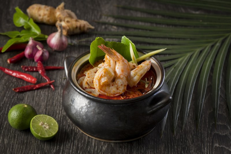ลิ้มรสอาหารไทยท้องถิ่นแบบดั้งเดิม และผักออร์แกนิคพื้นบ้าน ที่ห้องอาหาร Siam Tea Room