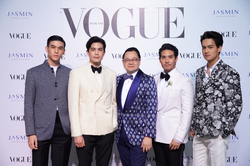 โว้ก ประเทศไทยจัด “Vogue Gala 2019” เหล่าเซเลบริตี้ร่วมประมูลผลงาน ระดมเงินรวม 1.7 ล้านบาท