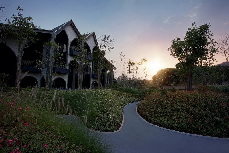 “HOTEL LABARIS KHAO YAI” ธีมโฮเทล ที่จะพาคุณร่วมสัมผัสประสบการณ์แห่งมนต์เสน่ห์ ในเขาใหญ่