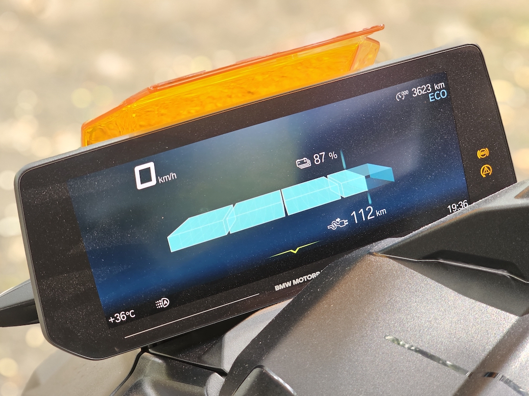 bmw_motorrad_ce_04