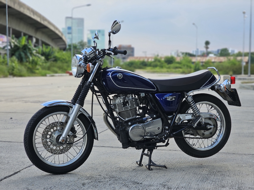 yamaha_sr_400