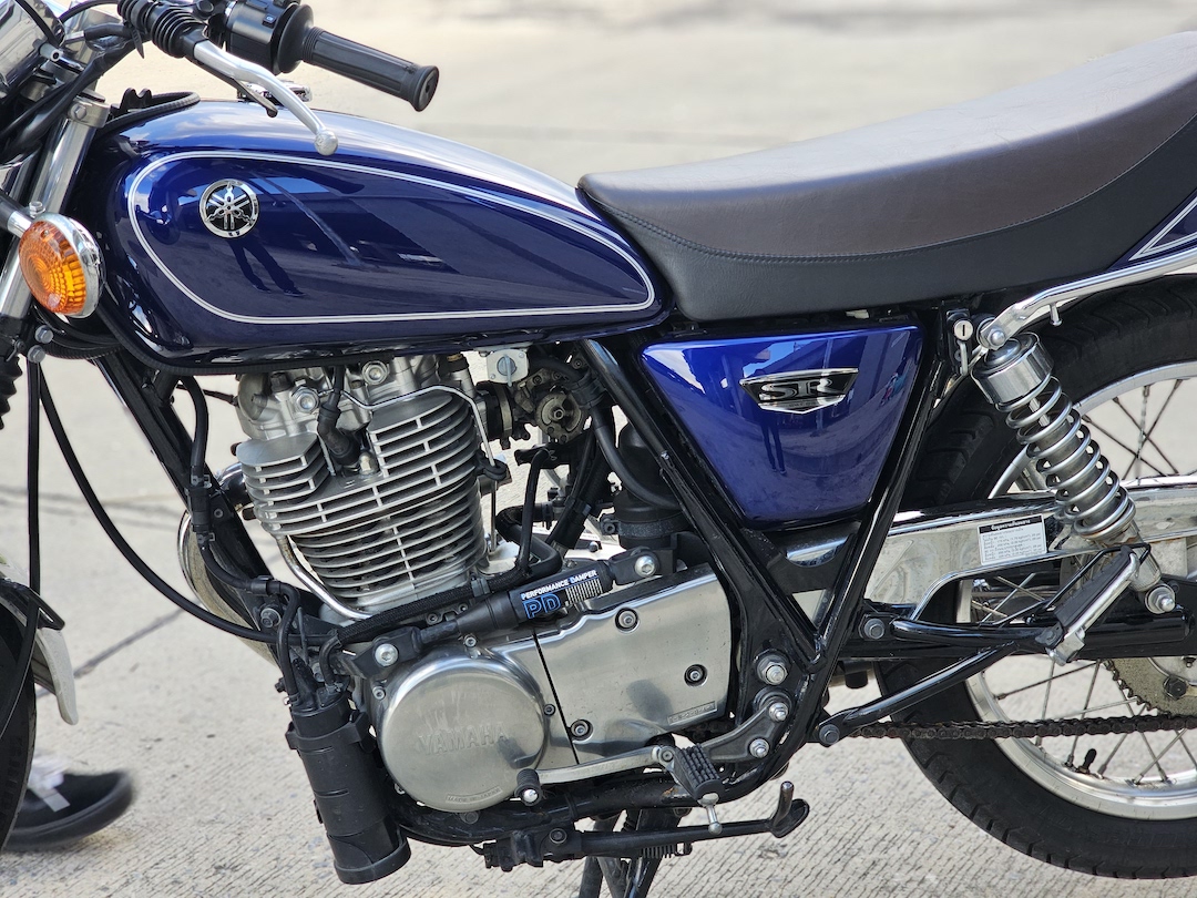 yamaha_sr_400