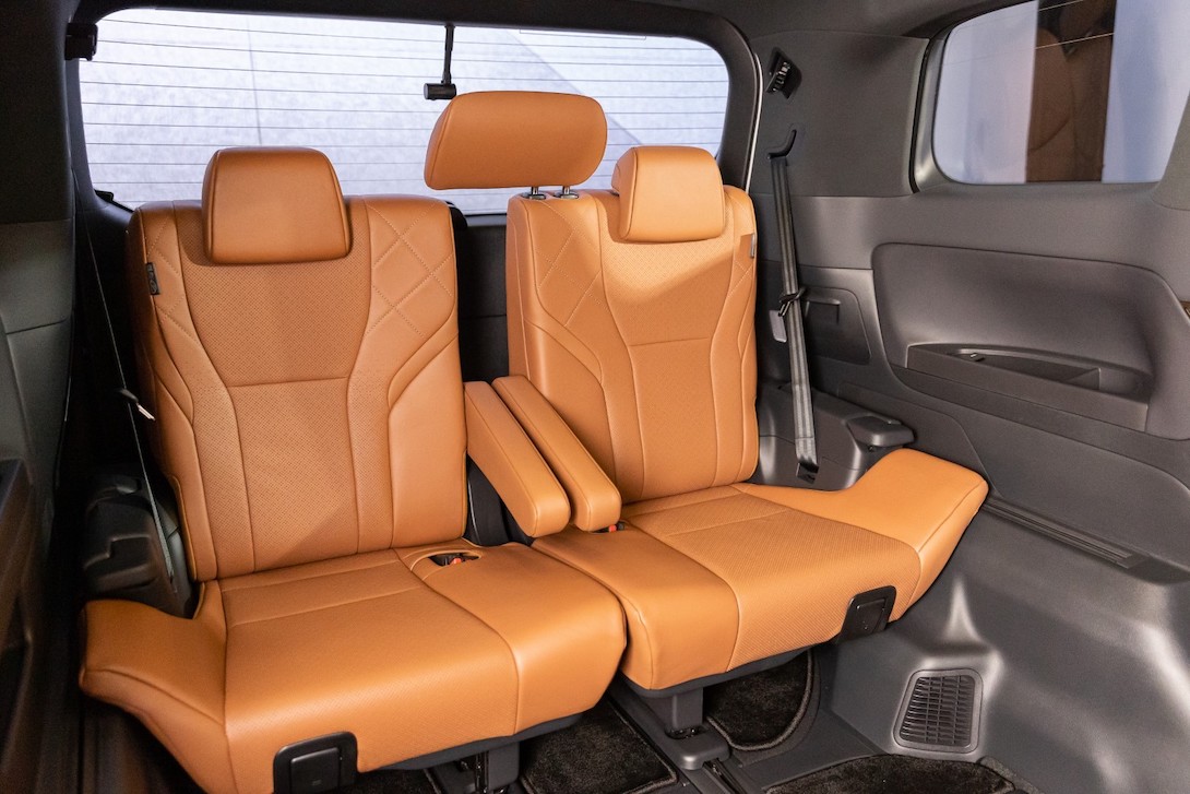 ALL-NEW TOYOTA ALPHARD / VELLFIRE 