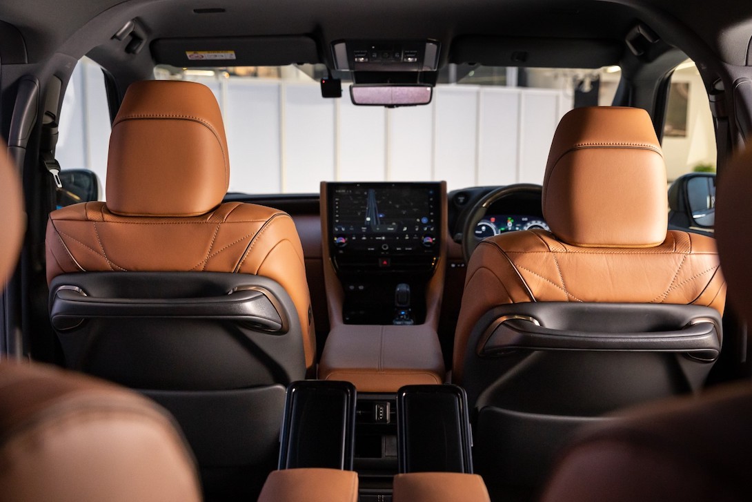 ALL-NEW TOYOTA ALPHARD / VELLFIRE 