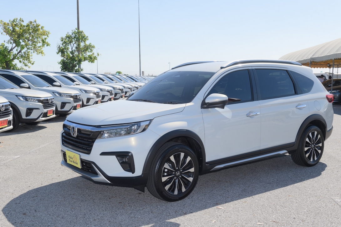 Honda_BR_V_Delivery_to_Chic_Car_Rent