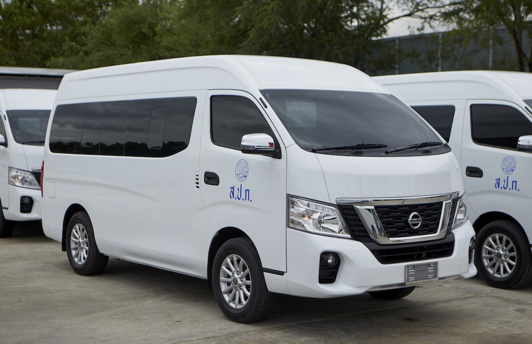 nissan_urvan
