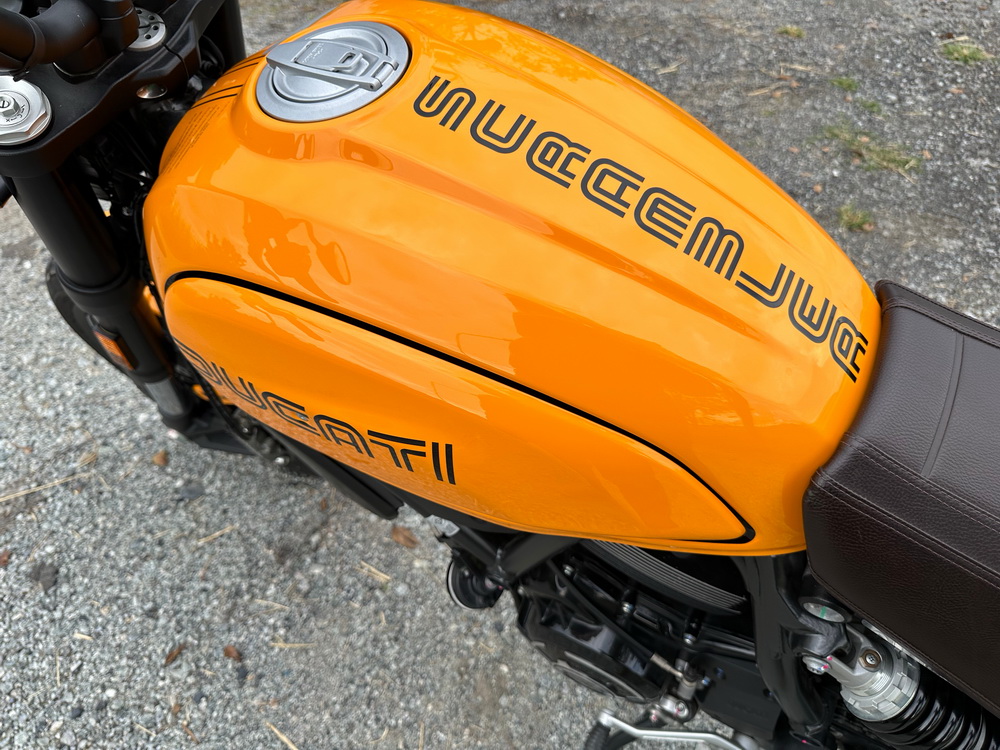 ducati_scrambler_1100