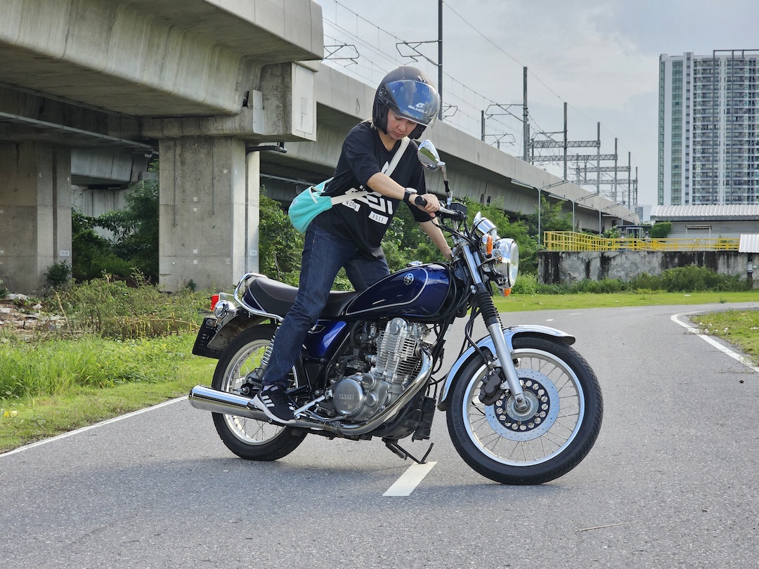 yamaha_sr_400