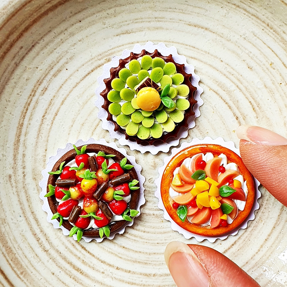 Dollhouse Miniatures Food Fruit Pies Tart Pastry Bakery Sweet Decoration