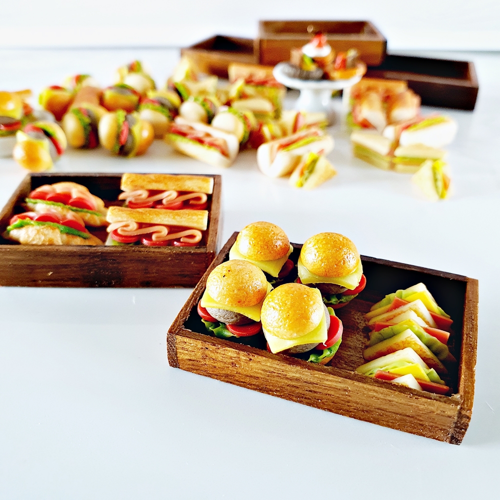 Dollhouse Miniatures Food Burger Sandwich on Wood tray