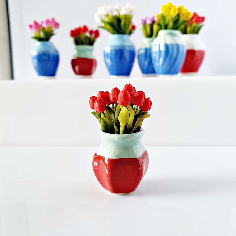 Dollhouse Miniatures Flower Tulip in Ceramic Vase