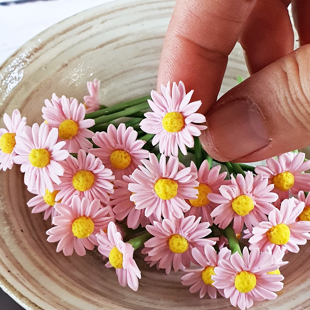 Set 5 Pcs. Pink Daisy flowers Handmade from Air dried clay