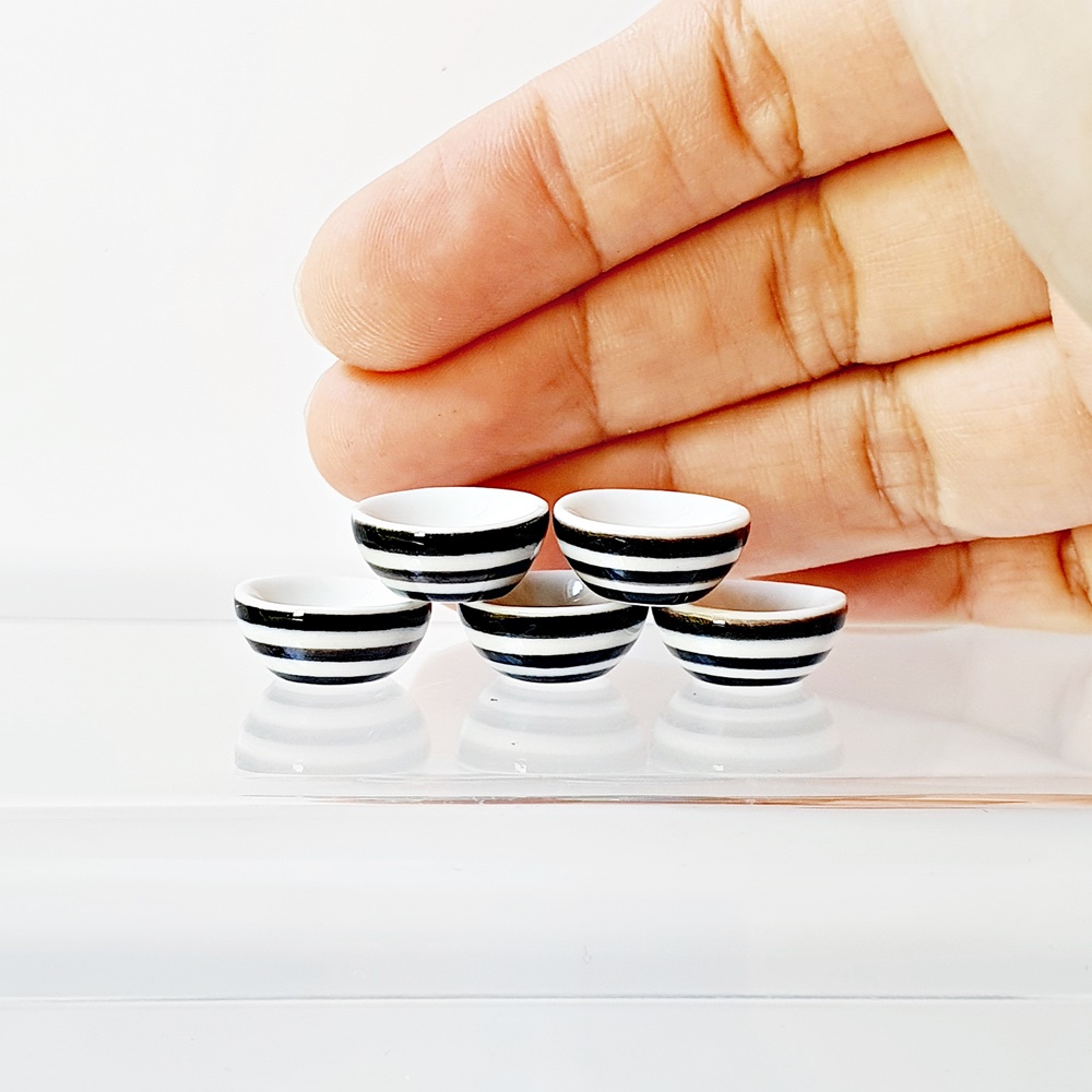 Miniatures Ceramic Bowls Black& White15 mm. Set 5 Pcs.