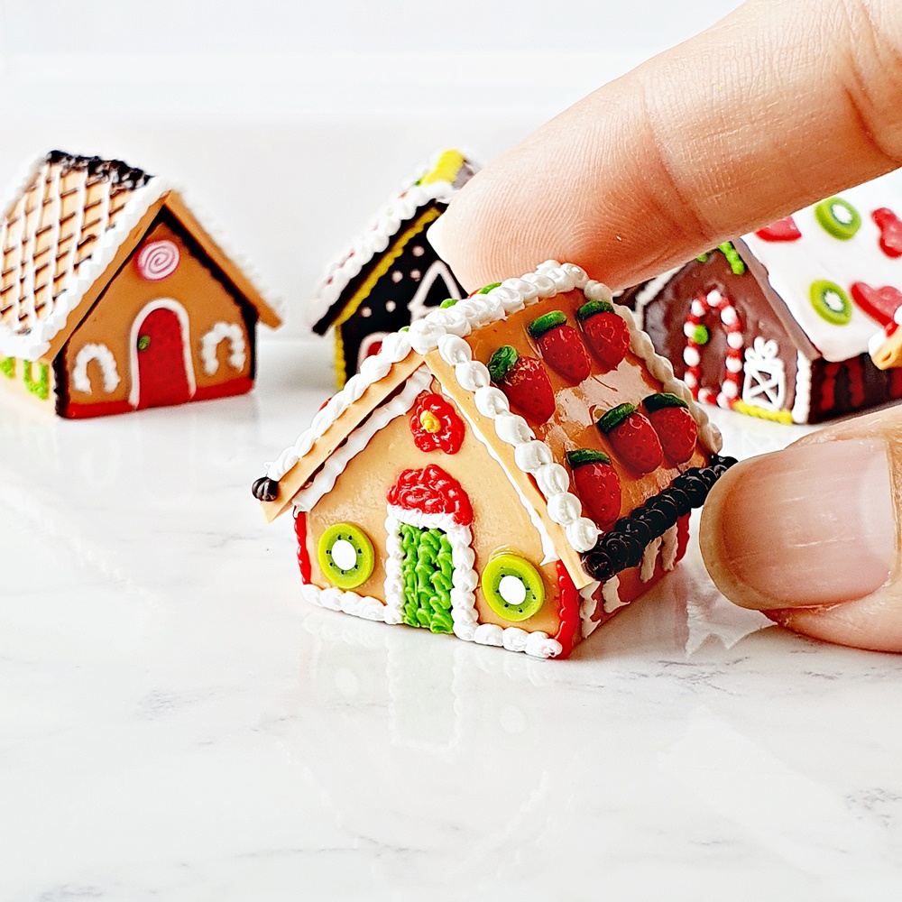 Gingerbread house Handmade Miniatures Christmas Gifts