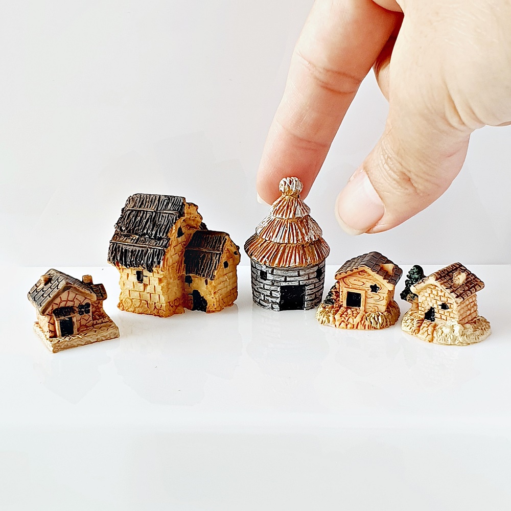 Set 5Pcs. Miniatures Tiny House Farmhouse Decoration