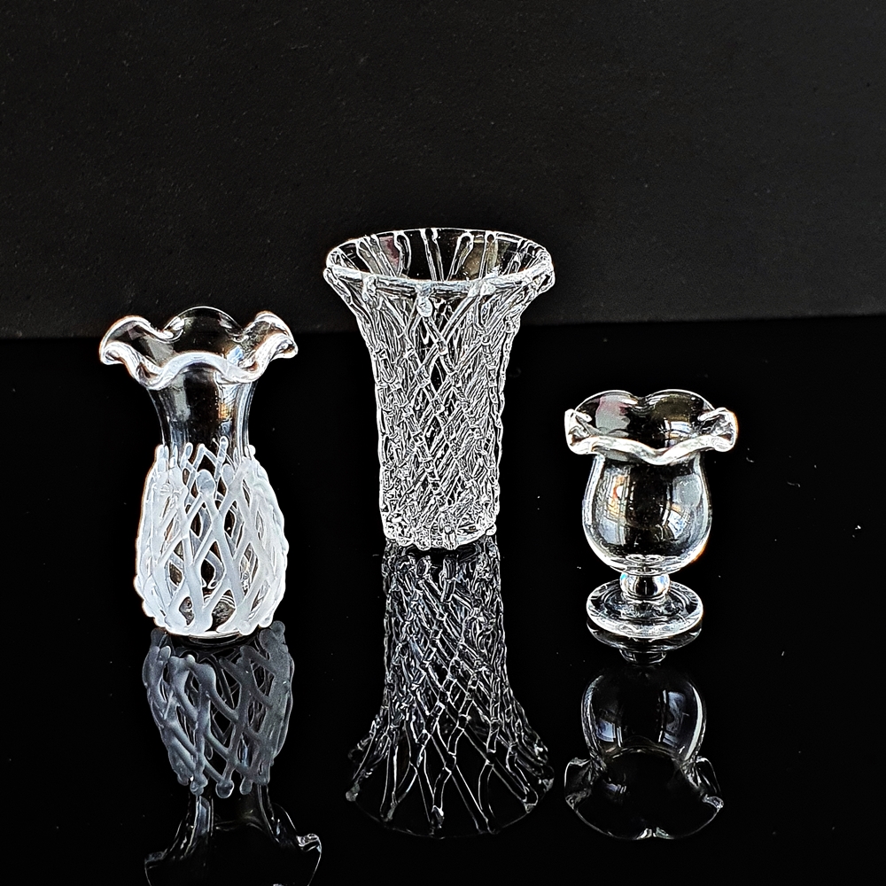 Dollhouse Miniatures Flower Glass Vase