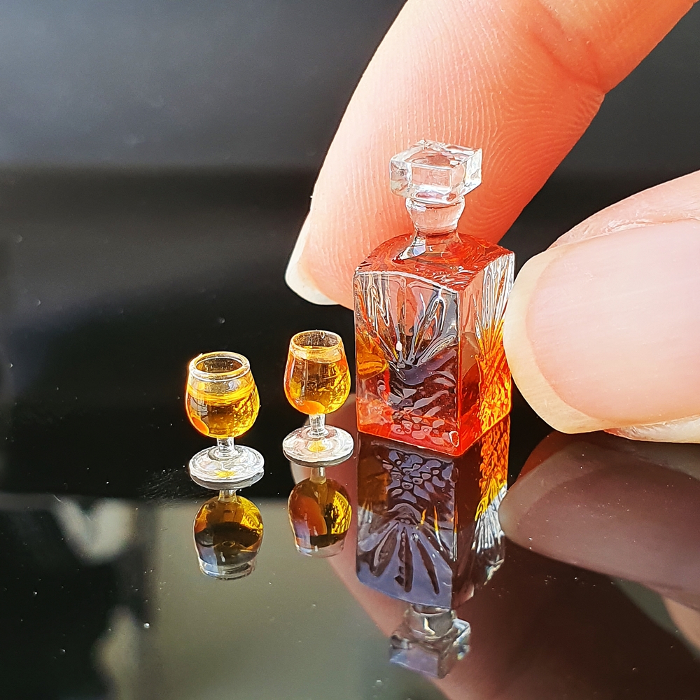 Set Alcohol Whisky Bottle Glasses Miniatures Drink Beverage Tiny Gifts ideas