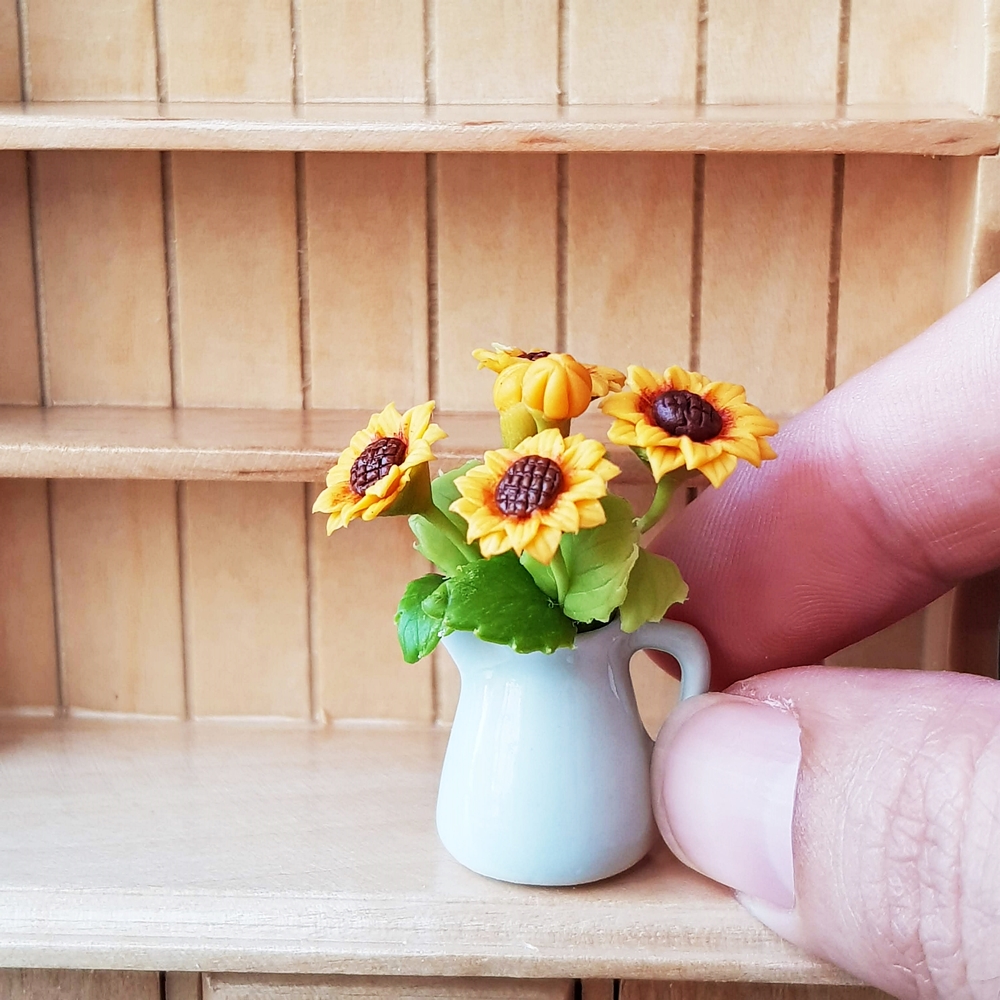 Beautiful Sunflower cluster 1//12 Scale Dolls house Miniature decoration Flower