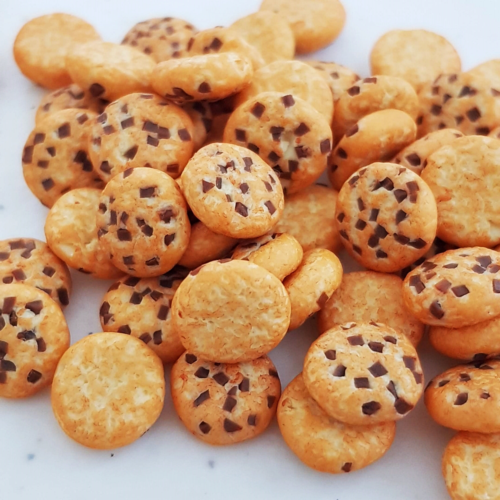 10Pcs Chocolate Chips Cookies Bakery 20mm Miniature Dollhouse Kitchen Deco BE 