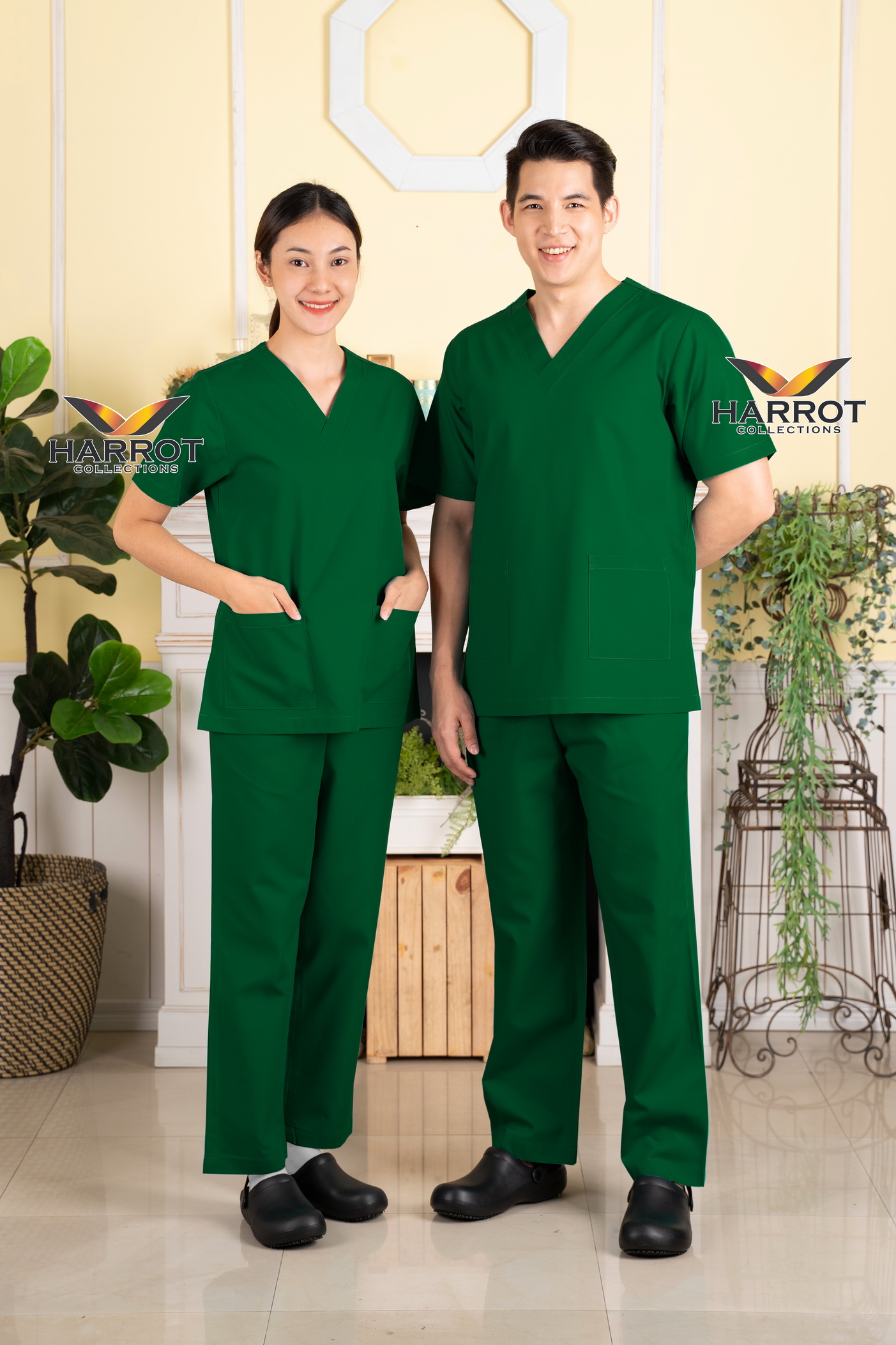 ชุดสครับ ชุดพยาบาล สีเขียวเข้ม (เสื้อ+กางเกง) (HPG0154)