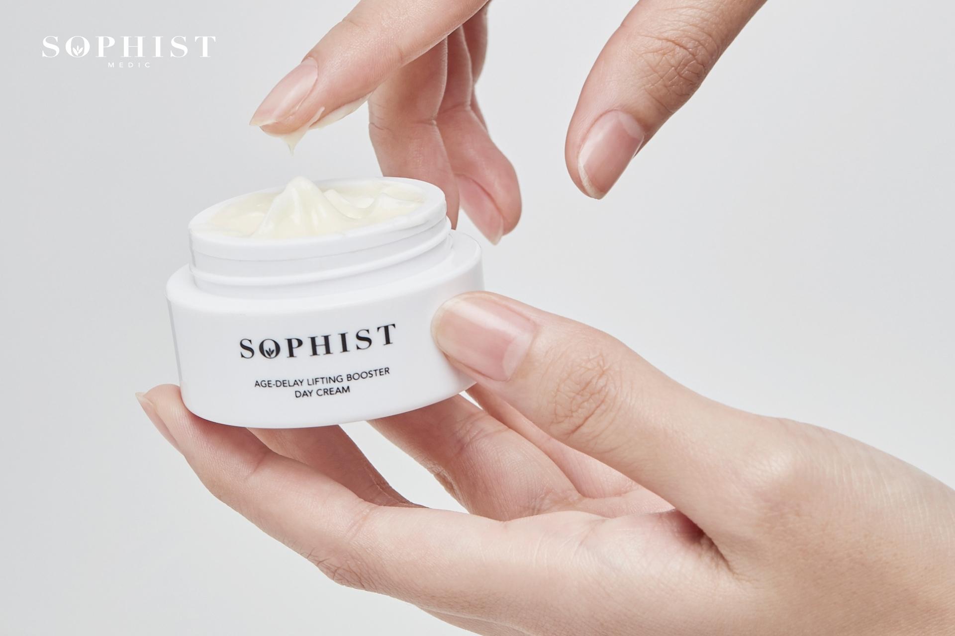 คลิกเพื่อสั่งซื้อ Sophist Age-Delay Lifting Booster Day Cream Sophist Age-Delay Lifting Booster Day Cream ครีมลดเลือนริ้วรอย อาย 40+ 50+