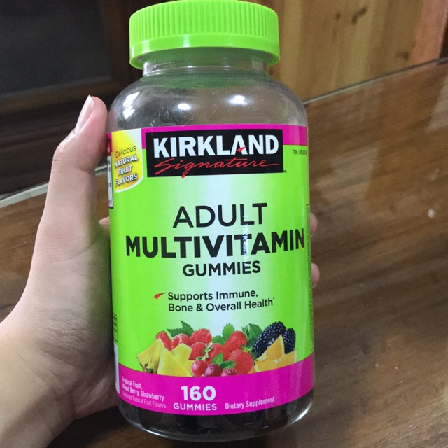 Kirkland Signature Adult Multivitamin Gummies 160 gummies (เนื่องจากอากาศร้อน อาจจะละลายเล็กน้อย)