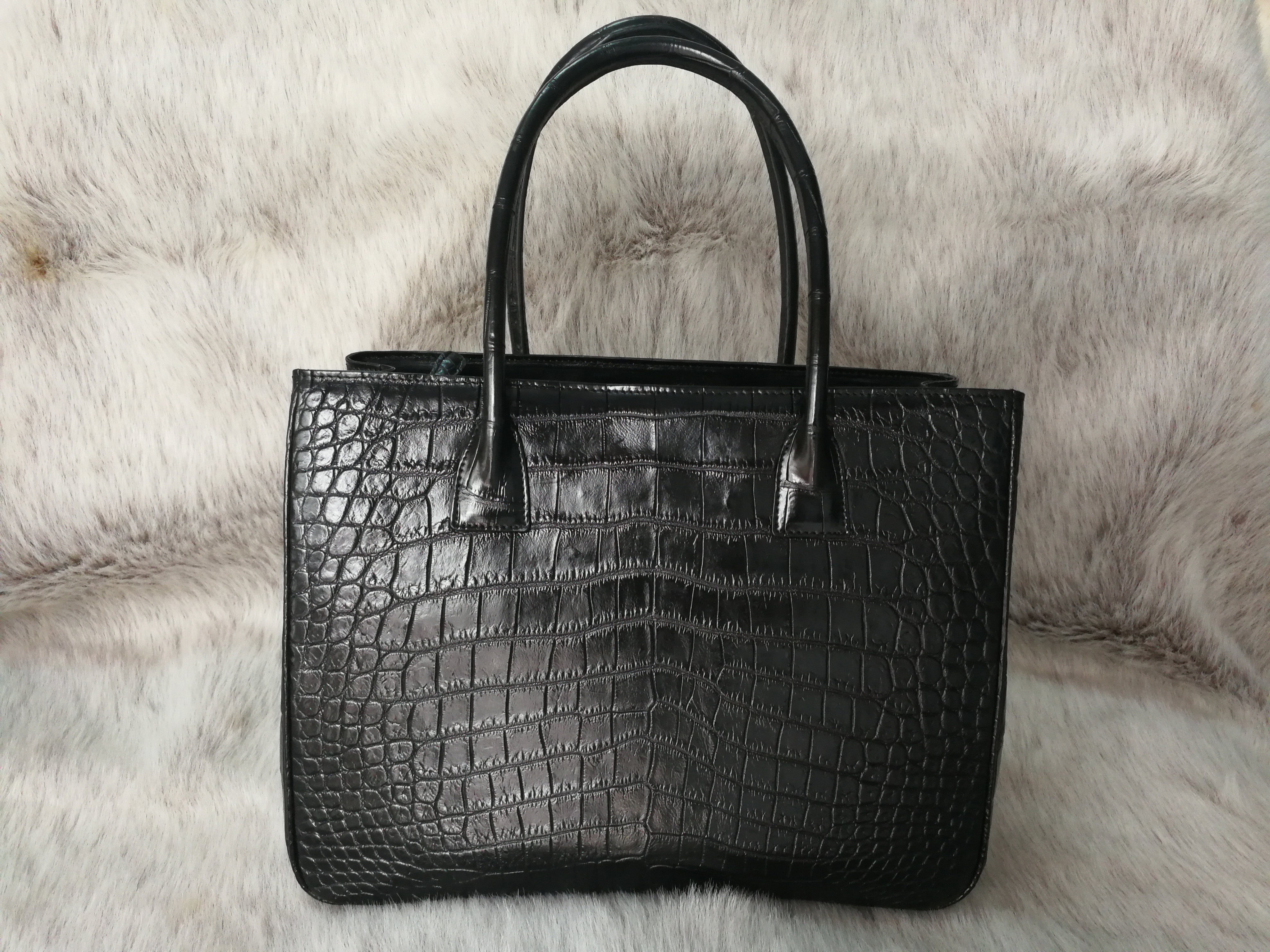 N99487 Louis Vuitton Brilliant Alligator leather Petit Sac Plat Bag-Red
