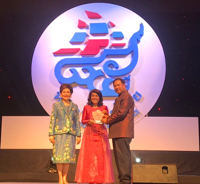 Natpraparn Junlamoon of K+Z Corporation Ltd. received Outstanding Businesswoman Award 2018
