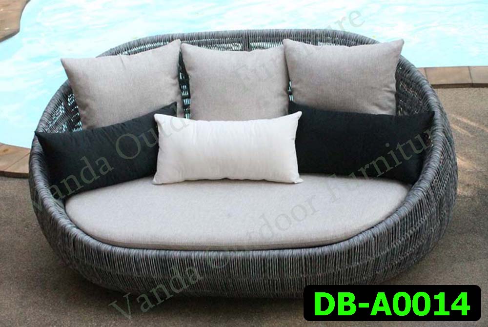 Rattan Daybed Product code DB-A0014