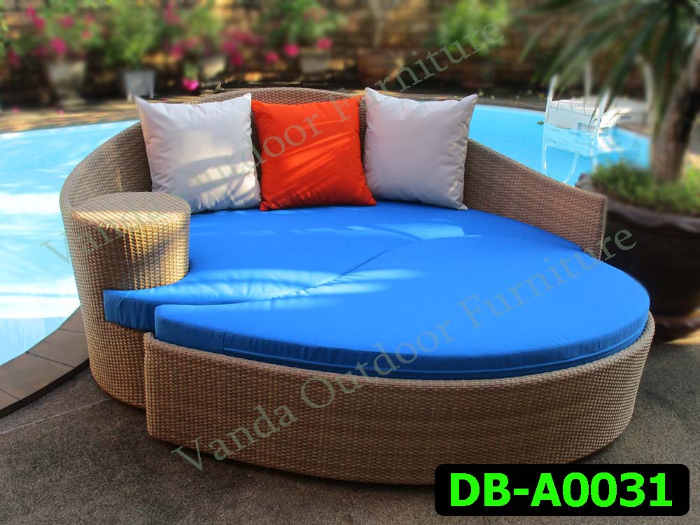Rattan Daybed Product code DB-A0031