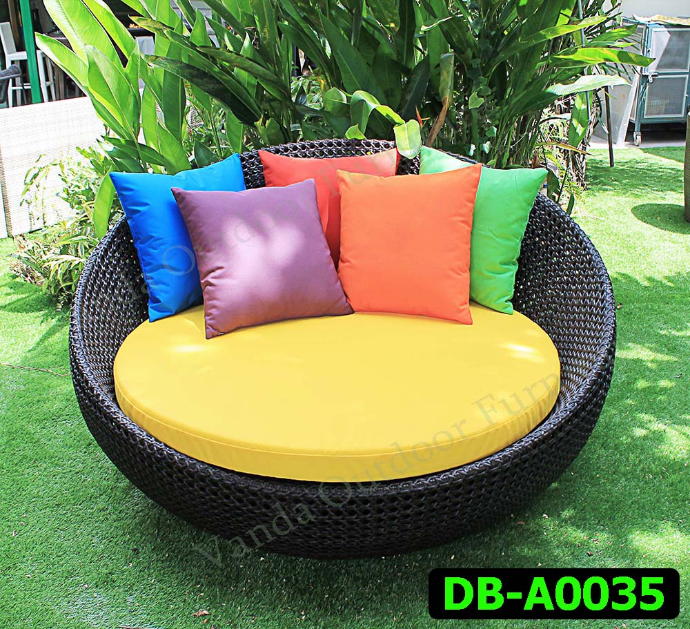 Rattan Daybed Product code DB-A0035