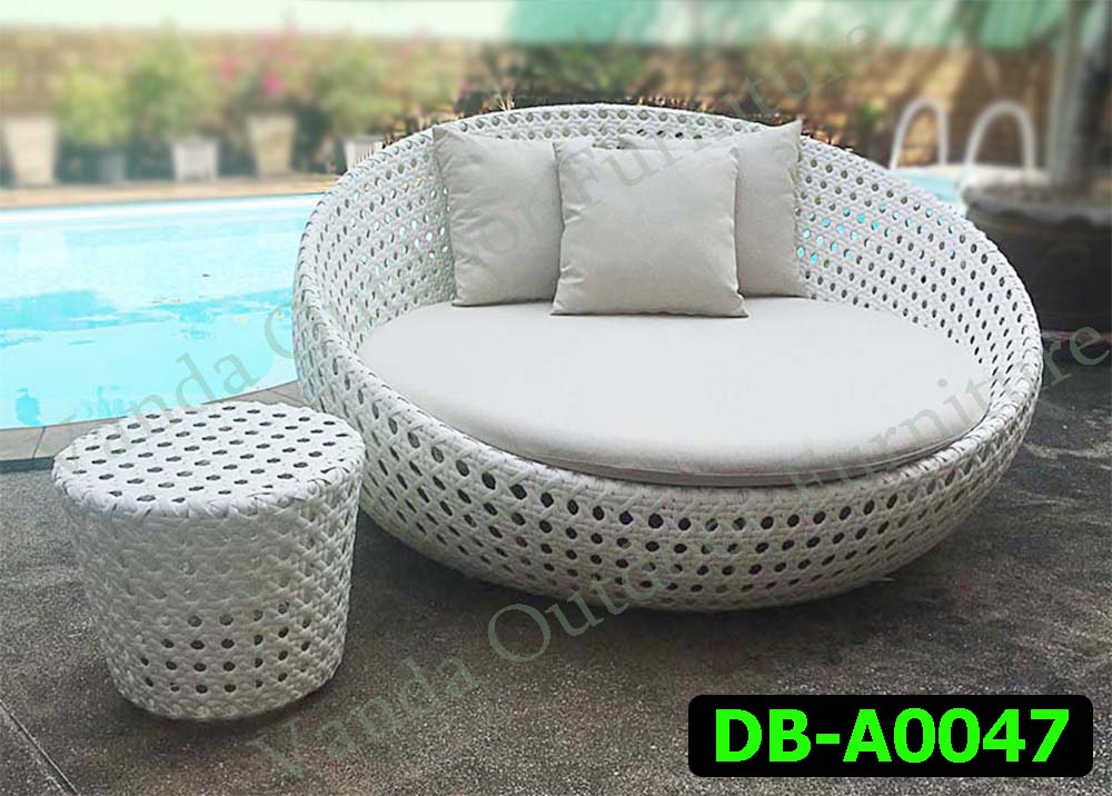 Rattan Daybed Product code DB-A0047