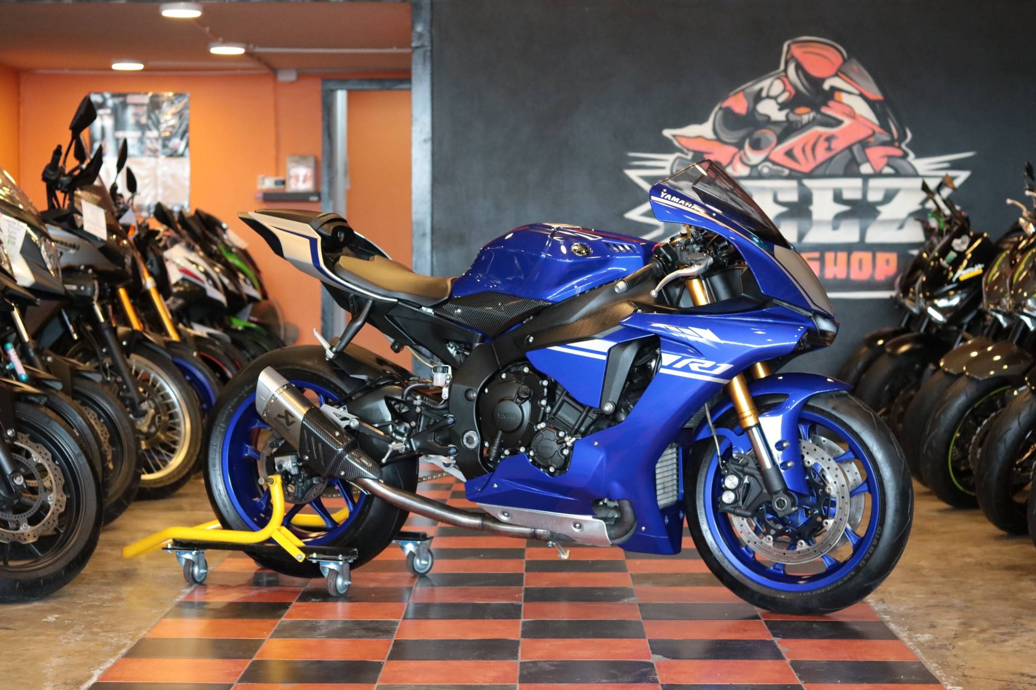 Yamaha Yzf R1 Abs ป 18 Beezbikeshop