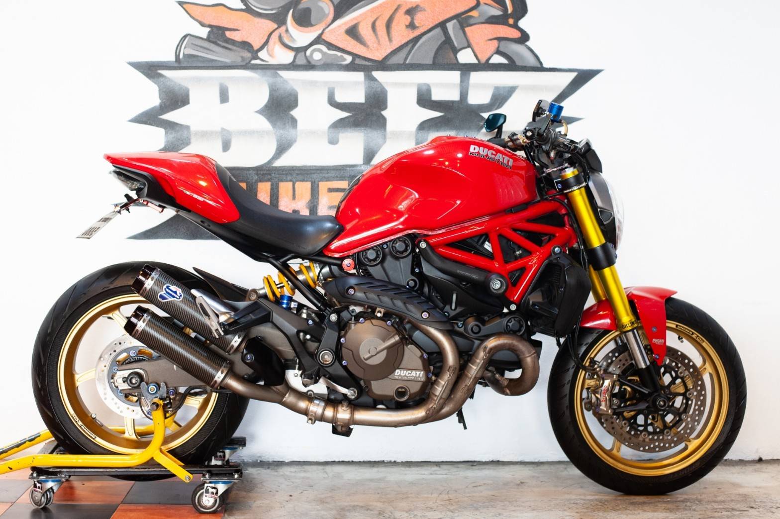 ขาย Ducati monster 821 ABS ปี 2015 ชุดแต่งฟลูอ็อฟชั่น