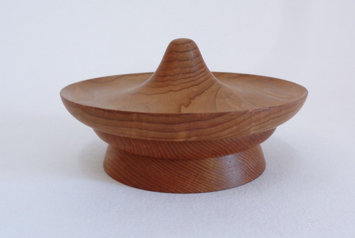 Kogo incense container