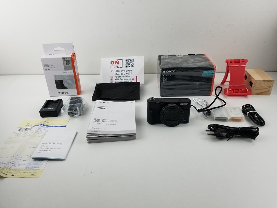 ขาย/แลก Sony RX100 Mark6 พร้อม Grip ศูนย์ไทย ประกันศูนย์ยาว 03/12/2019 สภาพสวยมาก แท้ ครบยกกล่อง เพียง 29,900 บาท