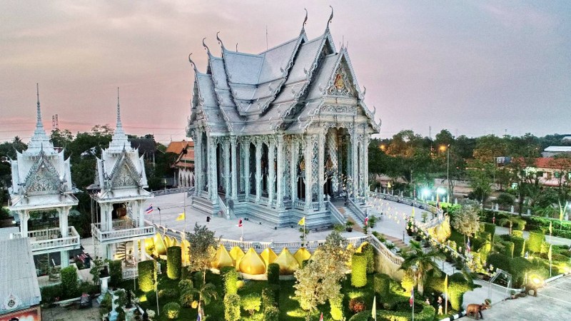 สั่งพวงหรีดวัดดอนใหญ่ ตำบลลำลูกกา จัดสวยเหมือนแบบ เริ่มต้น 950 - leedtermboon