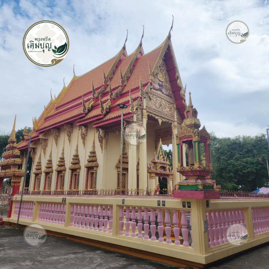 พระอุโบสถวัดจอมศรี ขอนแก่น สถาปัตยกรรมไทยทาสีครีมตัดขอบทอง สวยงาม