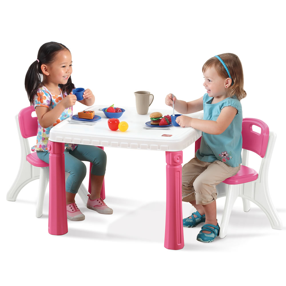 childrens plastic table and chairs