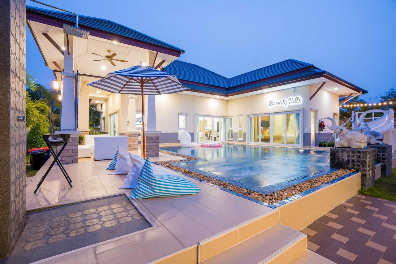 พูลวิลล่า พูลวิลล่า