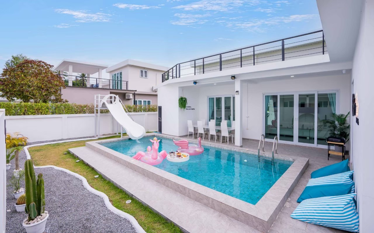 พูลวิลล่า พูลวิลล่า