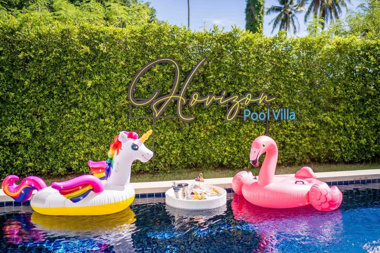 พูลวิลล่า พูลวิลล่า