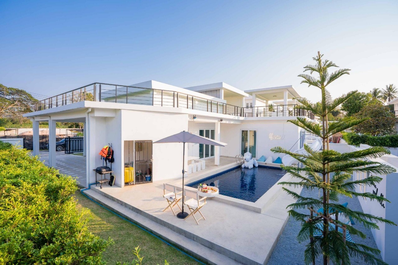 พูลวิลล่า พูลวิลล่า