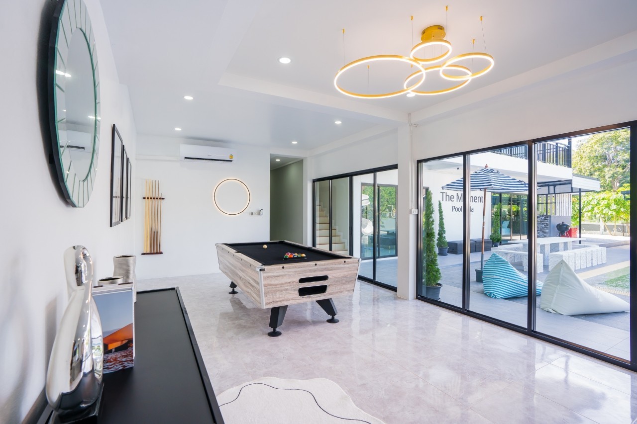 สระว่ายน้่ำ ห้องคาราโอเกะ