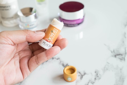 ลิปมันลดปากดำ ลิปมันธรรมชาติช่วยลดปากดำ