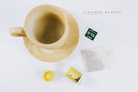 สารสกัดชาเขียวช่วยป้องกันริมฝีปากจากเเสงเเดด ลิปบาล์มกลิ่นชาเขียวมีกลิ่นหอมชาเขียวอ่อนๆ