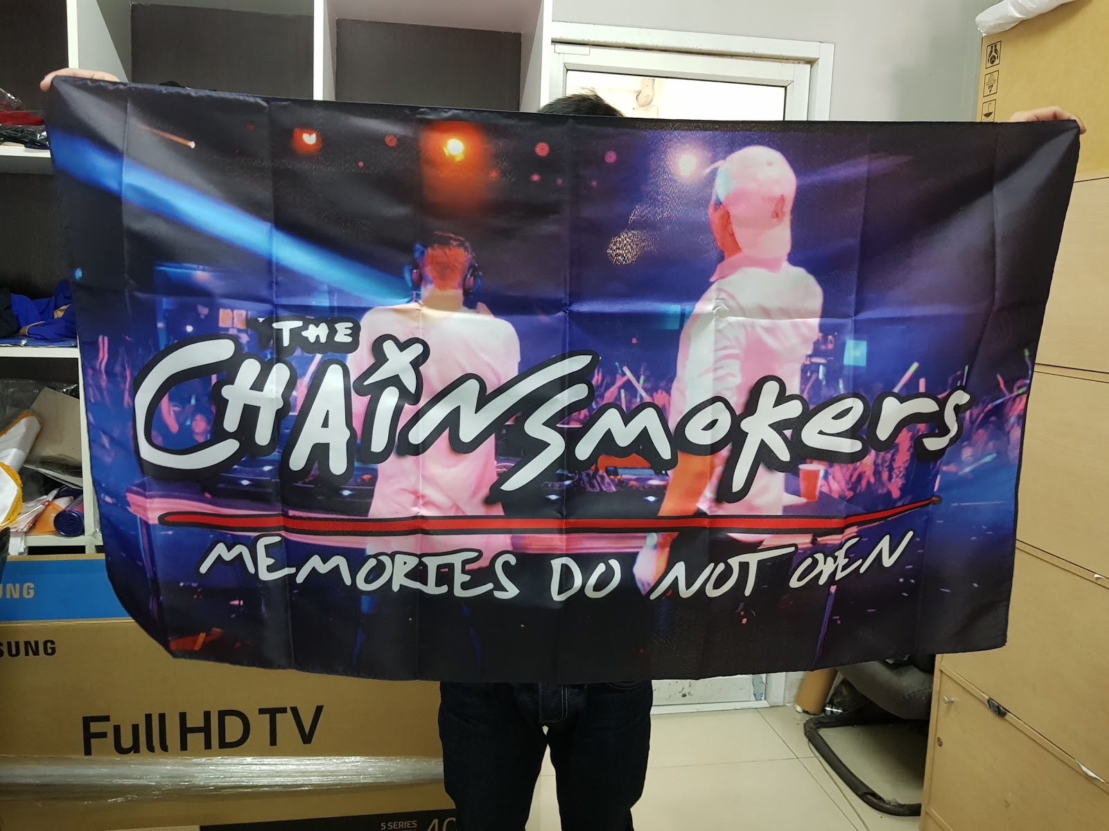 ธง งาน EDM Chain smoker