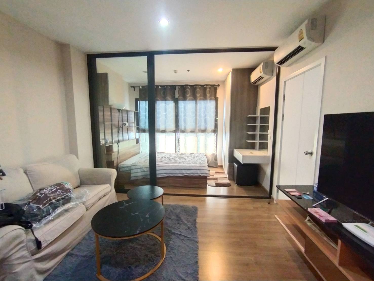Condo for sale with tenants!!! THE TREE RIO Condo, Bang O, next to the Blue Line Station, Bang O, receives 104,400 baht per year for rent.