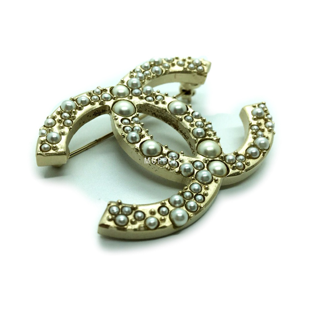 New Chanel CC Brooch 5 CM in Pearly GHW